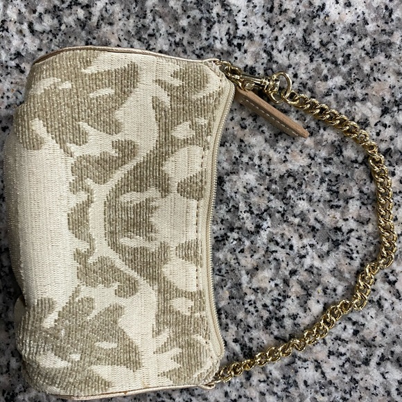 Mini Gold Handbag - Picture 3 of 4